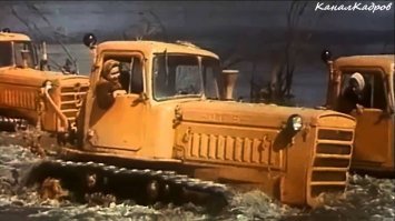 Да что там говорить про картины, вы попробуйте найти в таком состоянии трактор ДТ-75? Все уничтожено примерно также.
