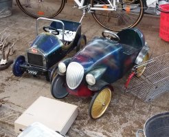 А это старые иностранные. Бельгия. Сегодня...