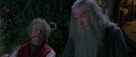 В небе Подмосковья сняли на видео "НЛО"