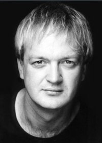 15 известных актеров до и после грима, которые кардинально преобразились