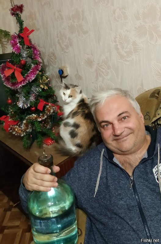 Мой новогодний корпоратив (тоже работаю удаленно, до офиса фирмы больше 500 км).
