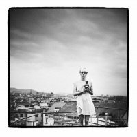 1. Не все они красавицы (на вкус и цвет все фломастеры разные)
2. А ведь и впрямь - почти все фотографии неплохо обработаны в фотошопе



и



- это вообще о чём?