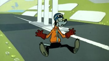 В Волгограде мотоциклист с пассажиром влетел в бетонный отбойник