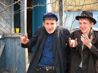 Мальчики с хорошей оттяжкой...