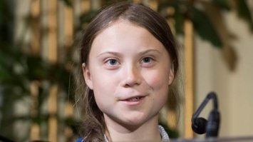 Вы не брат с сестрой случаем... и внешне похоже  и нести х..ню мастаки....