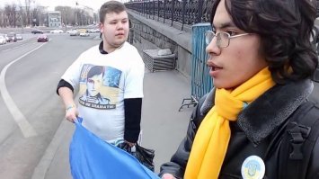 Что? Свои далпаепы закончились?