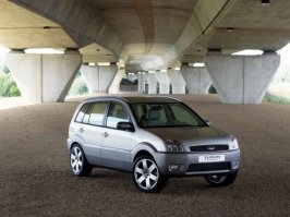 Как говорится, найдите отличия: концепт Ford  Fusion 2001 года