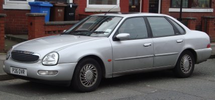 а мне Ford Scorpio второго поколения (1994) Приору (2007) напоминает
