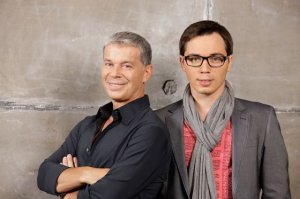 Да таких "совпадений" жопой жри...
И бОльшей частью детки в "обойме" только благодаря имени и связям своих родителей.