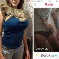 Раскрепощенные девушки из Tinder, которые с креативом отнеслись к составлению своих анкет
