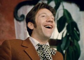 Голоса паровозов :) 
Не хочется даже комментировать "скрэпы" ваши.
Да вы ,  ку-ку! 
Турция и Сирия конфликт - опять двадцать пять.
При жизни! В Бишкеке! 
Хорошенький :)