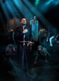 Хома Брут и панночка.
Пермский театр "У Моста".