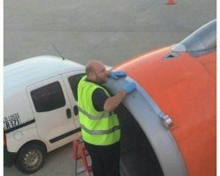 Вот тут не соглашусь. Это специальный скотч