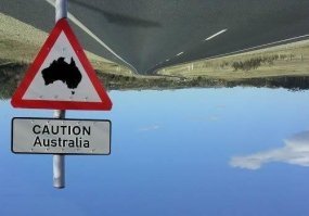 Австралийским водителям запрещают пить воду за рулем