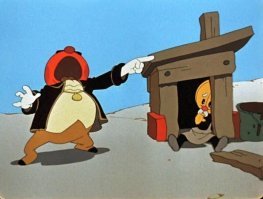 Вон, у Навального квартиру хотят отжать !