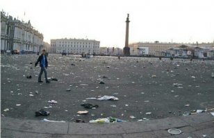 Видно же что на фото утро после праздника! 

Вот тебе фотки из Питера.