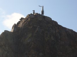 По порядку:
1) Калмыкия Астрахань- Элиста
2) Новороссийская бухта(вид с дороги)
3) М-5 Челяб. обл., АЗС "Зюраткуль"
4) М-55(это блэд федеральная!!! автодорога) выезд из Канска на Тулун(ещё не самый кочковатый участок)
5) Бурятия М не то 55, не то 57. Не помню уже. По пути из Читы в Улан- Удэ по берегу Селенги.