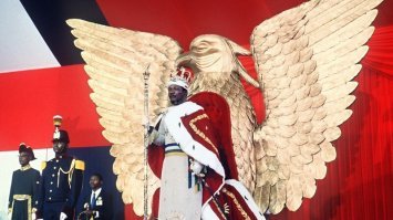 От каннибала до императора один шаг: 4 истории африканских президентов