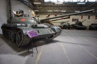 На указанном Вами фото представлены: 



1. Т-54
2. Т-62
3. Е54/55 (Объект 137)
4. БМП-1
5. БРДМ-2 (боевая машина 9П133 противотанкового ракетного комплекса 9К14 "Малютка-П")

6. Т-34-85
7. БТР-152