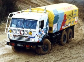 Оставь дедушку в покое. КАМАЗы тоже начинали на своих мостах. Только рассчитывать на высокие места в таком конфиге они не могли.