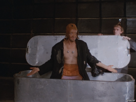 Ох уж это Рено, то смех, то слёзы! А здесь, прям два в одном!