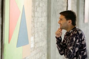 Вот это искусство, а не эти "кучи мусора", "Желтые Параллелепипеды" и "два треугольника"