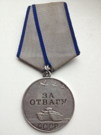 В США тренер объятиями обезоружил ученика, который пришел в школу с ружьем