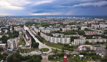 Бердск, население более 100 тысяч жителей, сателлит Новосибирска...