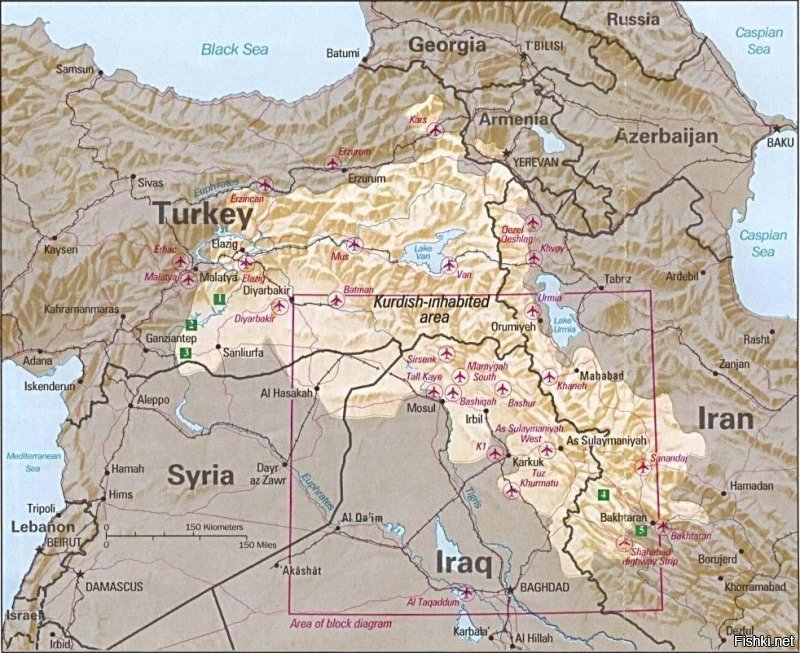 Ты дурачок, Максимка? Давай, приведи карту. На севере Сирии курды появились несколько лет назад, беженцы из Турции, какие там базы и тяжелое вооружение. 
Редкостный долб0й0б.