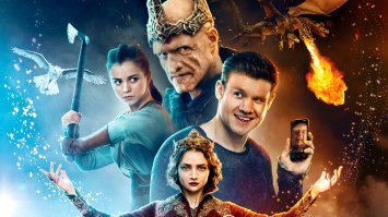 Имел я тут неосторожность посмотреть современную сказку *Последний богатырь* 2017 г. 
Ну вот как то намешано ,всё в кучу ,а сопереживания ноль.