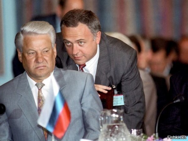мне показалось, или он даже <span style='color:gray'>[мат]</span> противен?