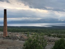 Заброшенный Умбозерский рудник