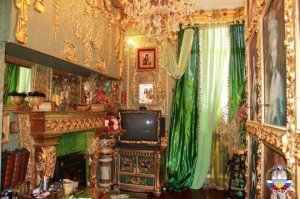 Забыли про цыганское барокко.
