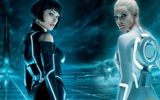 20 самых сексапильно одетых киногероинь