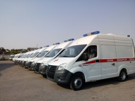 В Курскую область поступили новые «Скорые помощи» и школьные автобусы