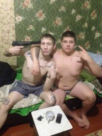 Одним махом двух побивахом.