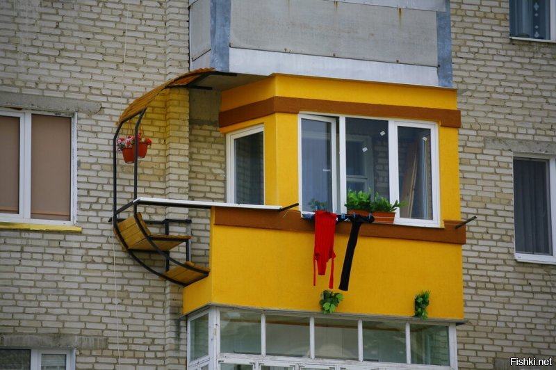 15 сумасшедших балконов, которых не должно было быть