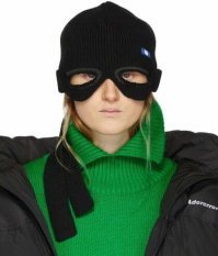 А с шапкой что не так?