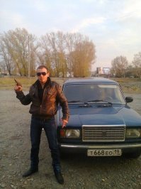 машина 2008 года . минимум 5 владельцев. на номераграмме полно ее фоток.

 Описание1 : Породам бодрого симофора! ! ! ! Авто в полном порядке цвет тёмно синий. вся подвеска перебралась в этом году. все расходники менялись во время. имеются коцки по кузову но на скорость не влияет. передний бампер лопнул баба врезалась постродал только бампер. салон ухоженный не прокуреный музыка пионер и блины пионер. Звоните все раскажу и покажу. вложений не требует. ИНЖЕКТОР. ТОРГ. 89ЗЗЗЗ9ЗЗ24- ЗВОНИТЬ СЮДА! ! ! ! 

Описание2 : Авто в хтс. подвеска перебрана. салон хороший не прокуренный. музыка хорошая пионер. масло не расходует. все расходники заменены. конечно же есть жизненные коцки по кузову но машина же не новая. тонировка зад. ИНЖЕКТОР. по костям вся целая. продаю в свези с покупкой другого интересующего авто. цена такая для этой машины в самый раз. . . трог. торг. торг. звонит все раскажу. . . . в обмен как и у всех. . .на днях была произведена промывка инжектора..калодки заменил..шаровые новые.. 

Описание3: 63 ПТС один хозяин. Продам хорошую семерку. В хорошем техническом состоянии есть незначительные коцки по кузову на скорость не влияет. Мотор на 5. масло не ест бензин нюхает. Литье R16 музыка саб усилок. Рассмотрю любые варианты обмена.на обмен 115000. отдельно саб +уселок 7000.редкое литье 20.000.переписку не офещирую. звоните.пешите не стесняйтесь.. 

Описание4: Хорошая машина, вся проклеена новая хадовка на полеуретане с занижением в мерру. . . по мотору все ок. масло не ест. тянет нормально. стоит литосы на 16 прям норм, музыка калонки сабб 2 блина по 800 уселок. вобшем машинка норм. звоните, пешите не СтесняйтесЬ. Обмен интересен. 

ЗЫ: ну все, надо брать!!