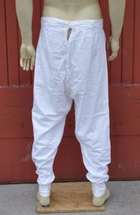 От деда могли достаться, только кальсоны....