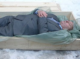а, так выглядит в глазах живущих 59-летний глава ПФР Карелии....