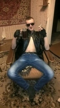 Чё будет... Кофе допьет и пойдёт обои клеить.