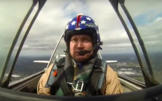 В место 1000 слов ....