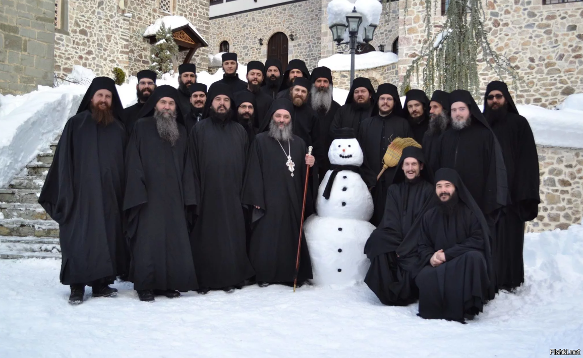Священники монахи