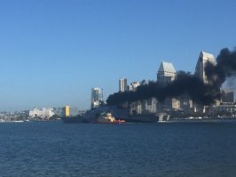 Хочешь сказать что американские авианосцы по океанам летают как салом смазанные? Пруфы про котлы ты конечно же предоставишь? И открою секрет, все корабли мира на мазутных котлах - коптят. На первой фотке японский десантный корабль, второй - USS LCS 1 Freedom от твоих любимых американов.