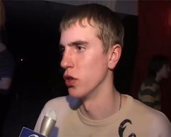 Студент хотел продать семейную ценность, чтобы вылечить маму, но люди его остановили