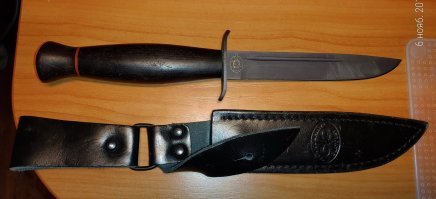 У меня вот такой есть. Златоуст 95Х15 "НКВД".