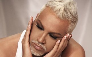 Все нормально, просто времена такие.
Вон, его побратим пригорюнился: