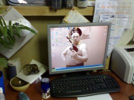 Всё <span style='color:gray'>[мат]</span> нет у меня больше соседей.