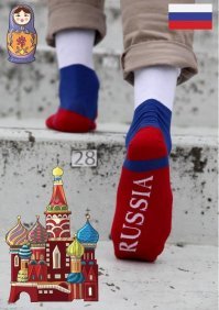 Показушники, патриоты хреновы, вы прежде чем искать что-то в комментариях в интернете, пройдитесь по российским рынкам и магазинам, и запретите торговать Госсимволами которые натягивають на жопы и ноги!